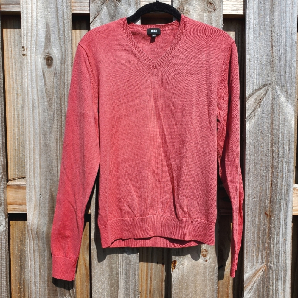 43) UNIQLO Soft Knit lightweight Sweater Sz. XS